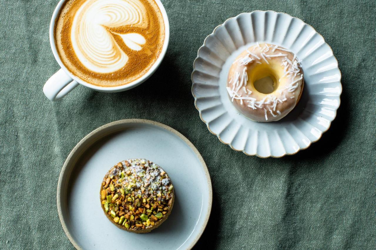 Ace Hotel Kyōto Esterno foto Cupcakes and coffee