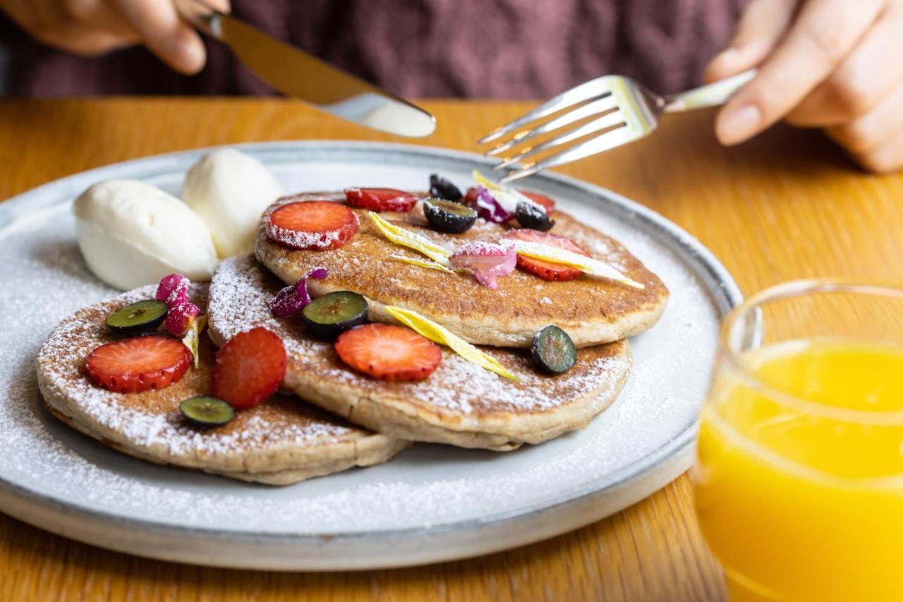 Ace Hotel Kyōto Esterno foto A plate of pancakes
