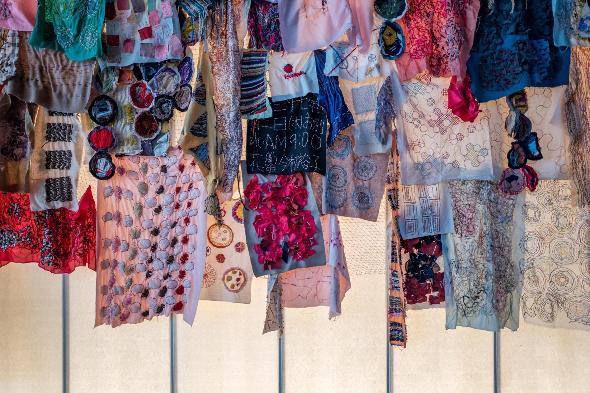 Ace Hotel Kyōto Esterno foto A display of various types of lace