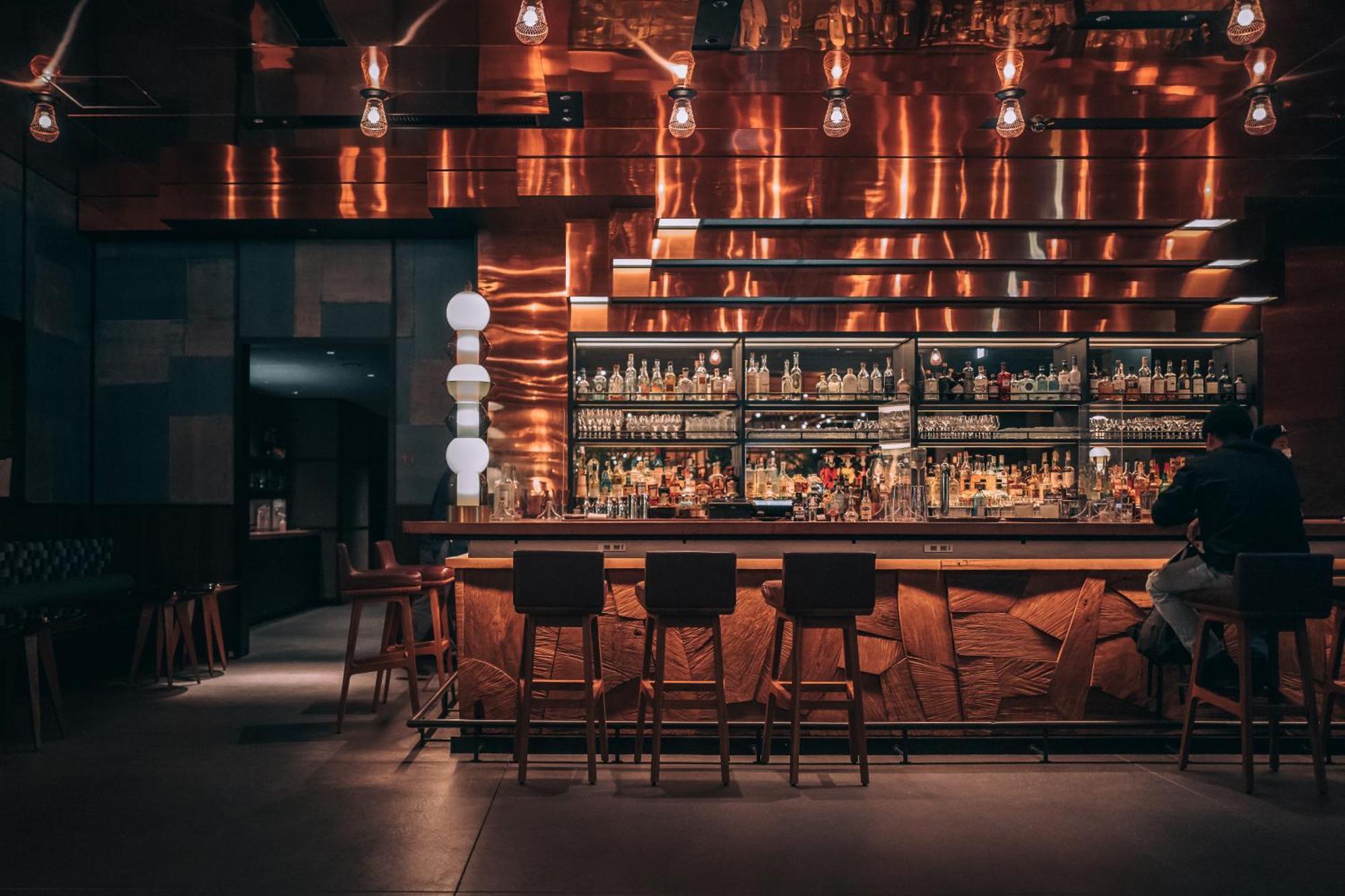 Ace Hotel Kyōto Esterno foto The bar at the restaurant