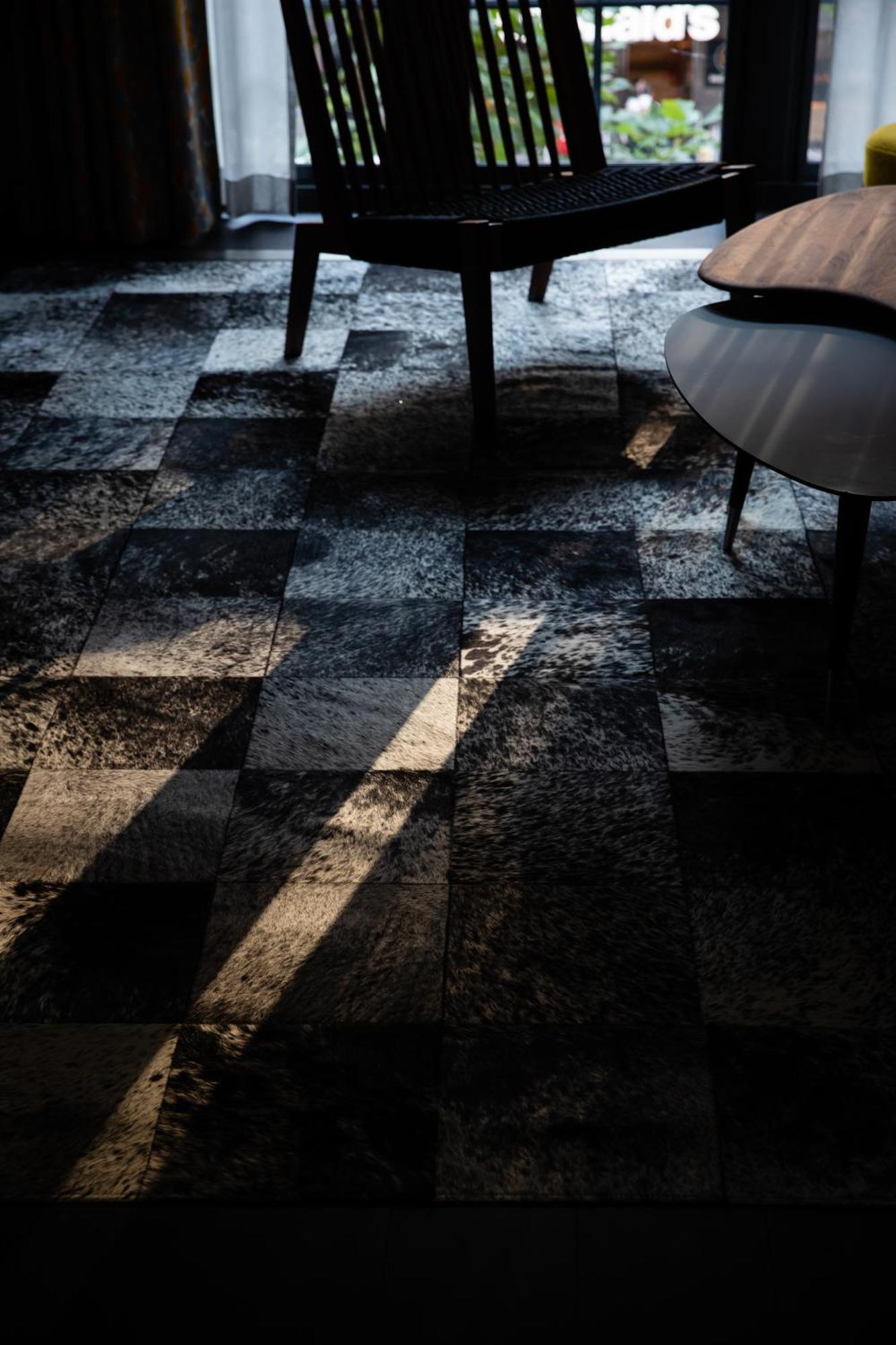 Ace Hotel Kyōto Esterno foto The floor of the church