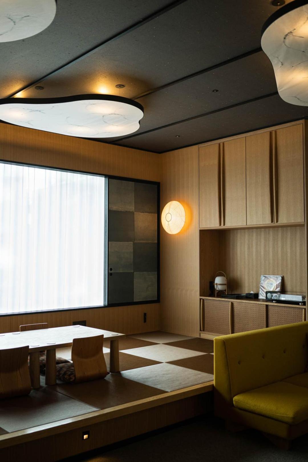Ace Hotel Kyōto Esterno foto A room at the Kyoto International Manga Museum