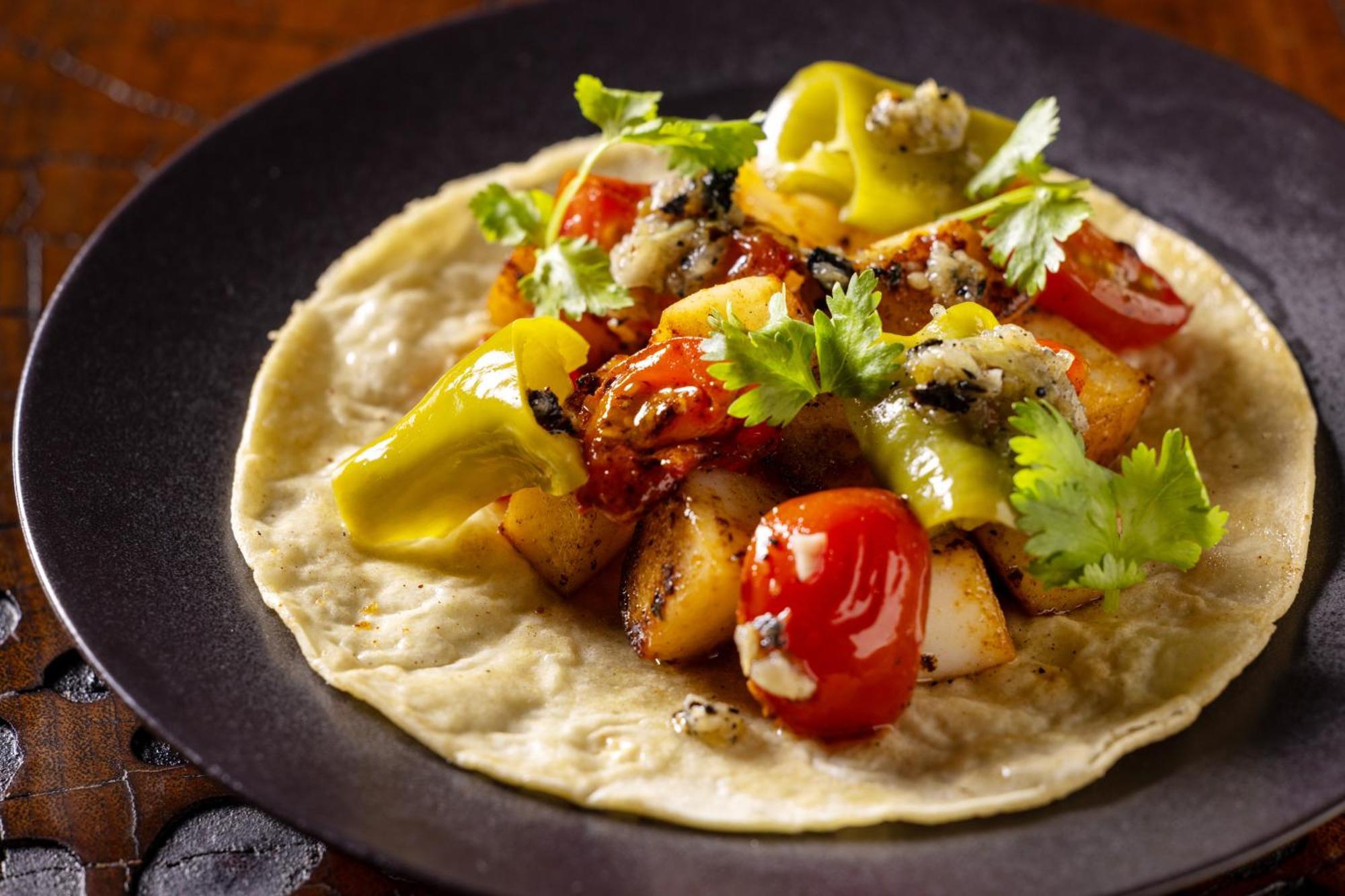 Ace Hotel Kyōto Esterno foto A vegetarian taco